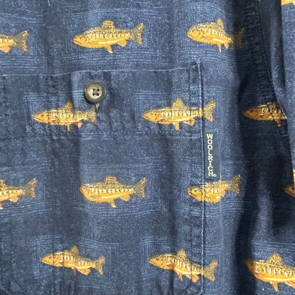 WOOLRICH EST 1830 The Original Outdoor Clothing Company Fish Button-Down Shirt L - Picture 3 of 16
